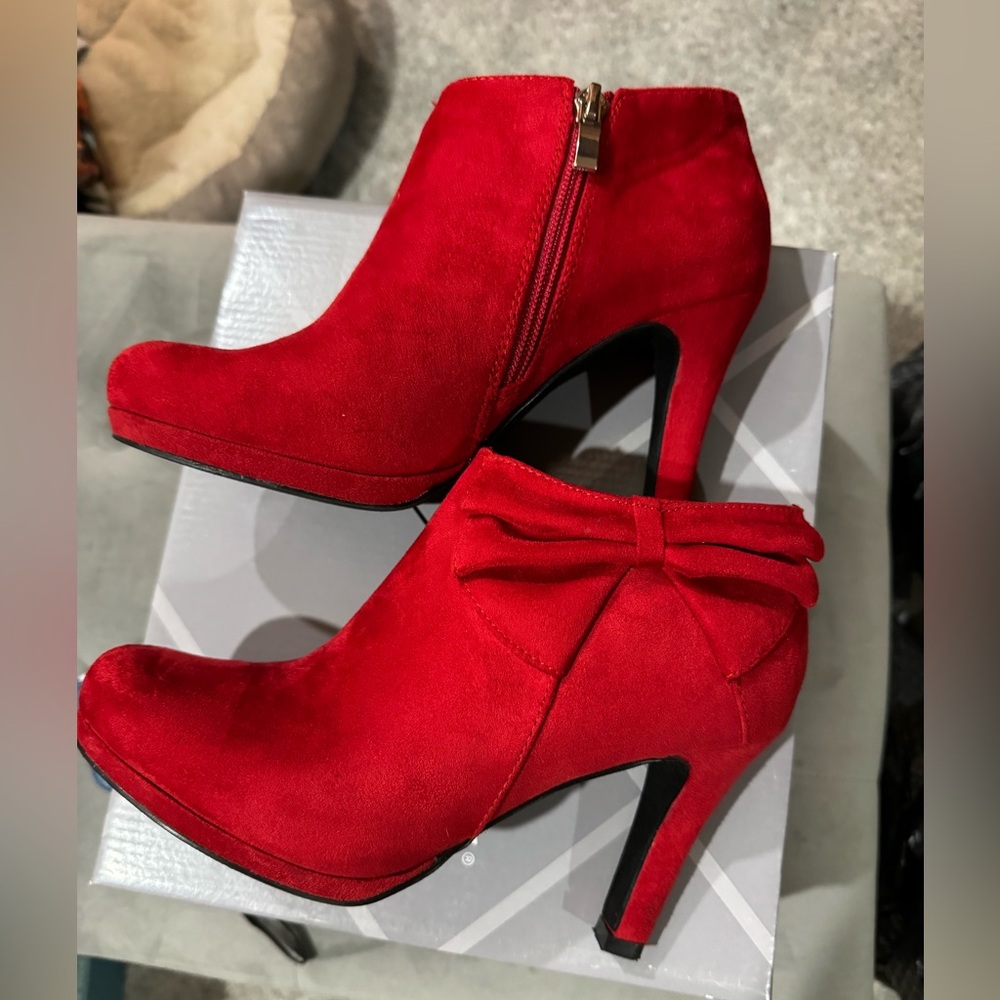 XAppeal red ankle boots with heel